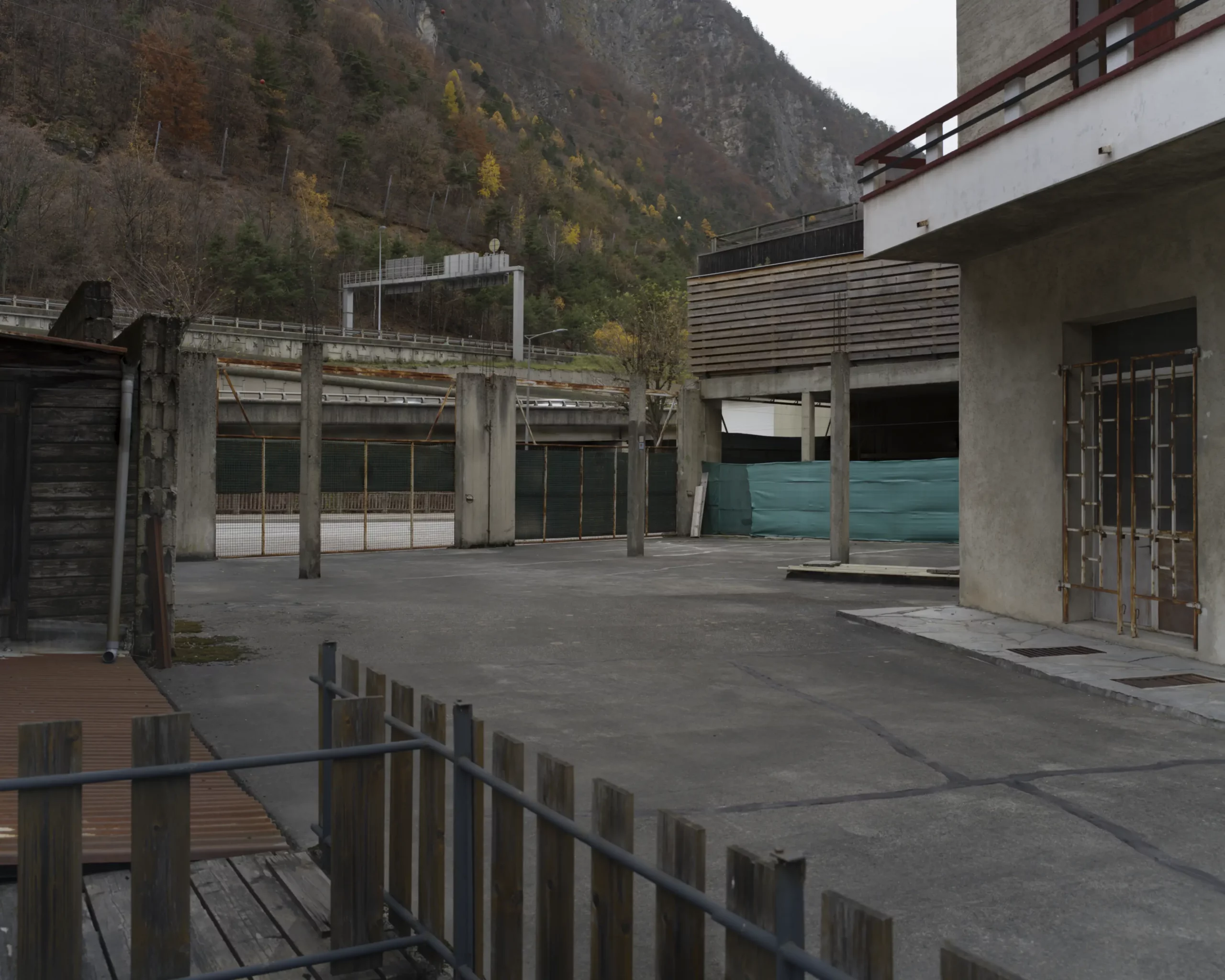 Photo 10